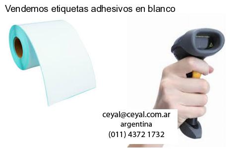 Vendemos etiquetas adhesivos en blanco