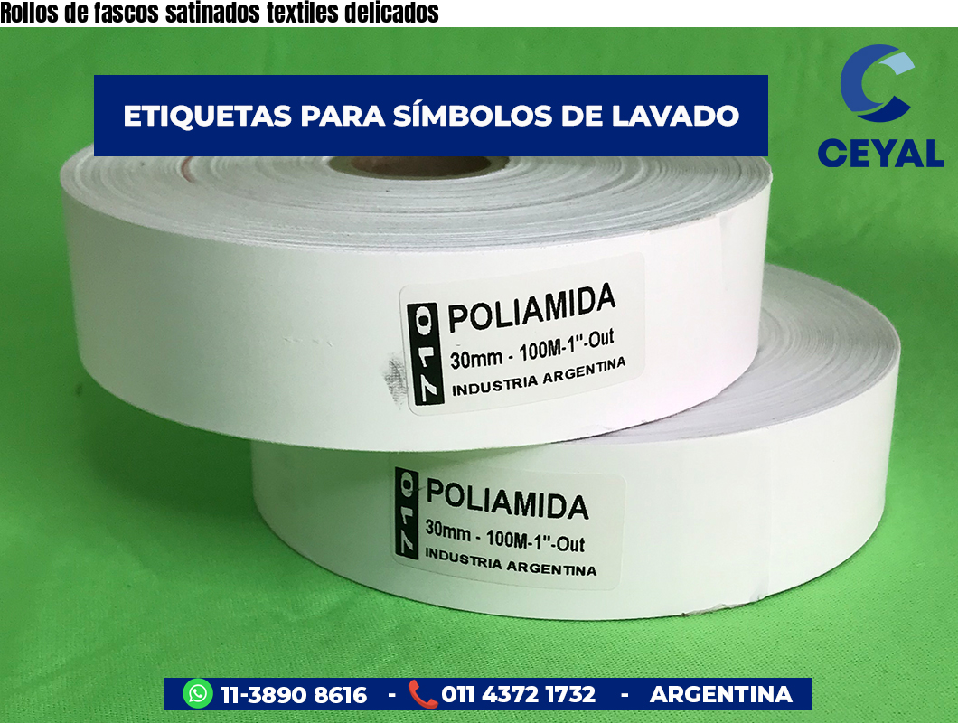 Rollos de fascos satinados textiles delicados